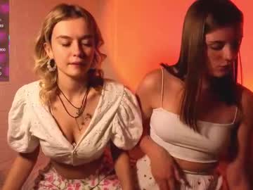 couple BBW & Skinny Sex Cam Girls with lookygood