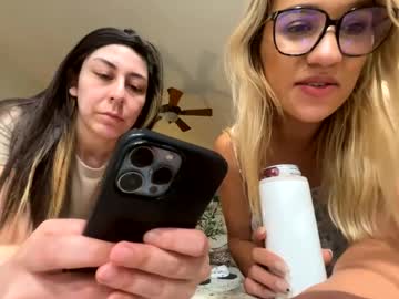 couple BBW & Skinny Sex Cam Girls with blossomspiceinn