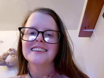 couple BBW & Skinny Sex Cam Girls with xundeadsoldierx