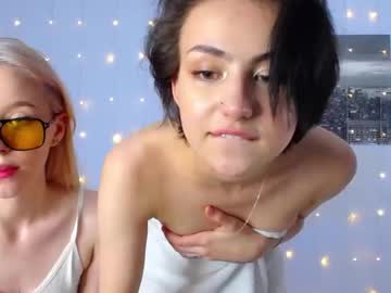 couple BBW & Skinny Sex Cam Girls with kayla_bennet