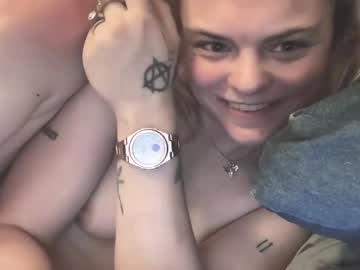 couple BBW & Skinny Sex Cam Girls with ghostbabie