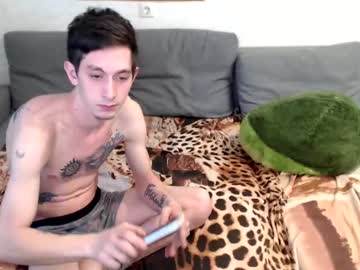 couple BBW & Skinny Sex Cam Girls with vikimax69