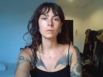 couple BBW & Skinny Sex Cam Girls with pixiecatfairy