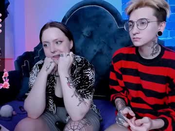 couple BBW & Skinny Sex Cam Girls with shypreettygirl