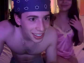 couple BBW & Skinny Sex Cam Girls with yaraandleo