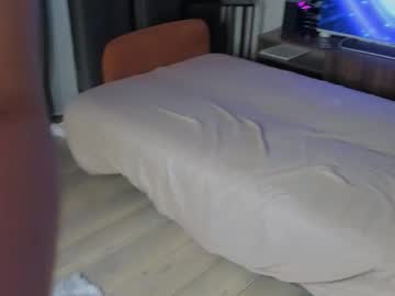 couple BBW & Skinny Sex Cam Girls with blazeduo