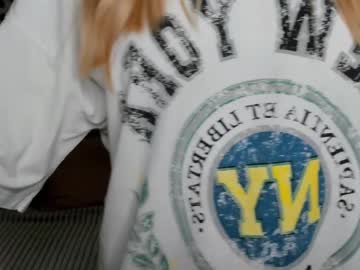 girl BBW & Skinny Sex Cam Girls with melissa_babyss