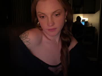 girl BBW & Skinny Sex Cam Girls with skyrosie