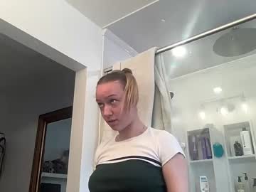 girl BBW & Skinny Sex Cam Girls with carlyy13